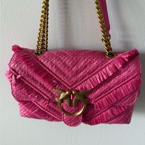 Pink Woven Shoulder Bag with Gold Chain New without tags
All sales are final